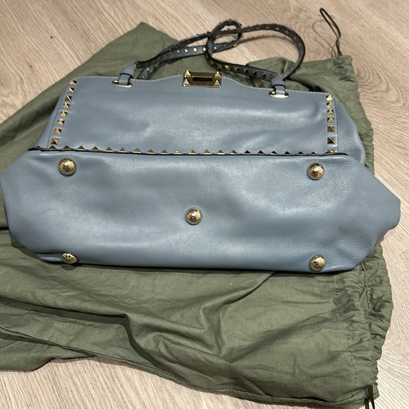 Valentino Garvani Rockstud Tote - Picture 7 of 12